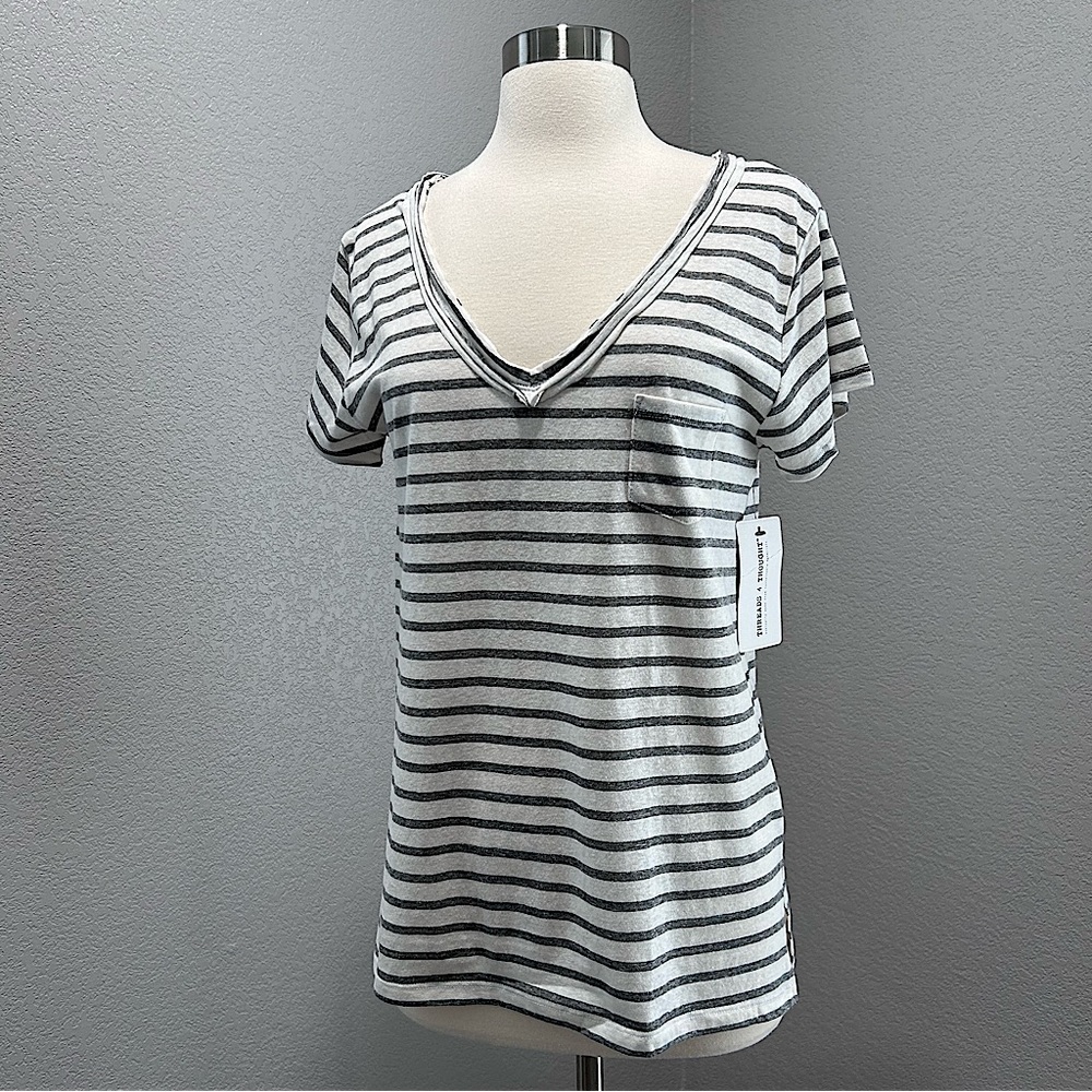 NWT Threads 4 Thought Short Sleeve Pocket Tee